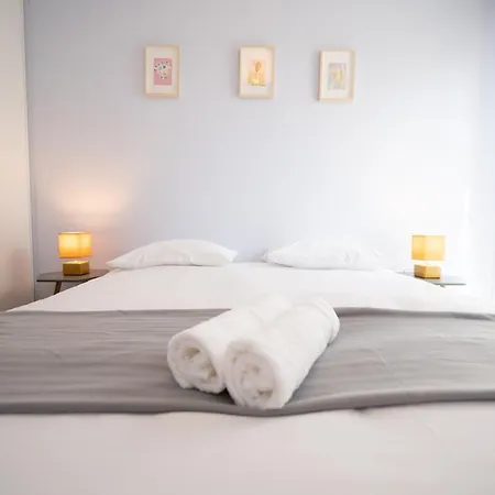 Chez Leon - Metro, Bus, Garage Double, 6 Personnes Apartment *